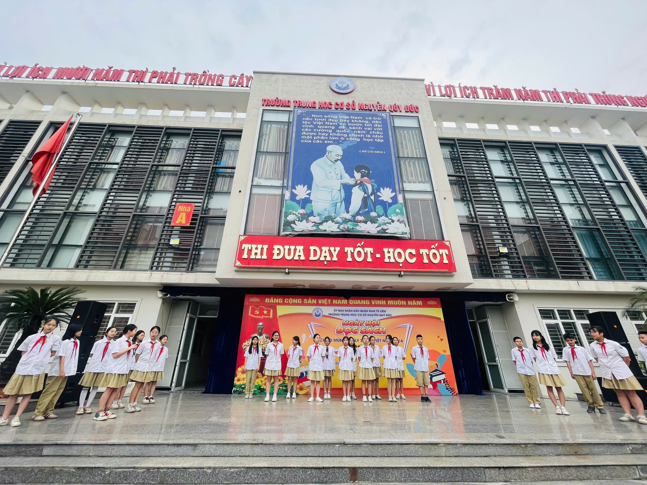 D:\Ảnh\2024-2025\21. Ngày hội đọc sách\z6510790425063_e667d02012eaad1aa74723ba549d023c.jpg