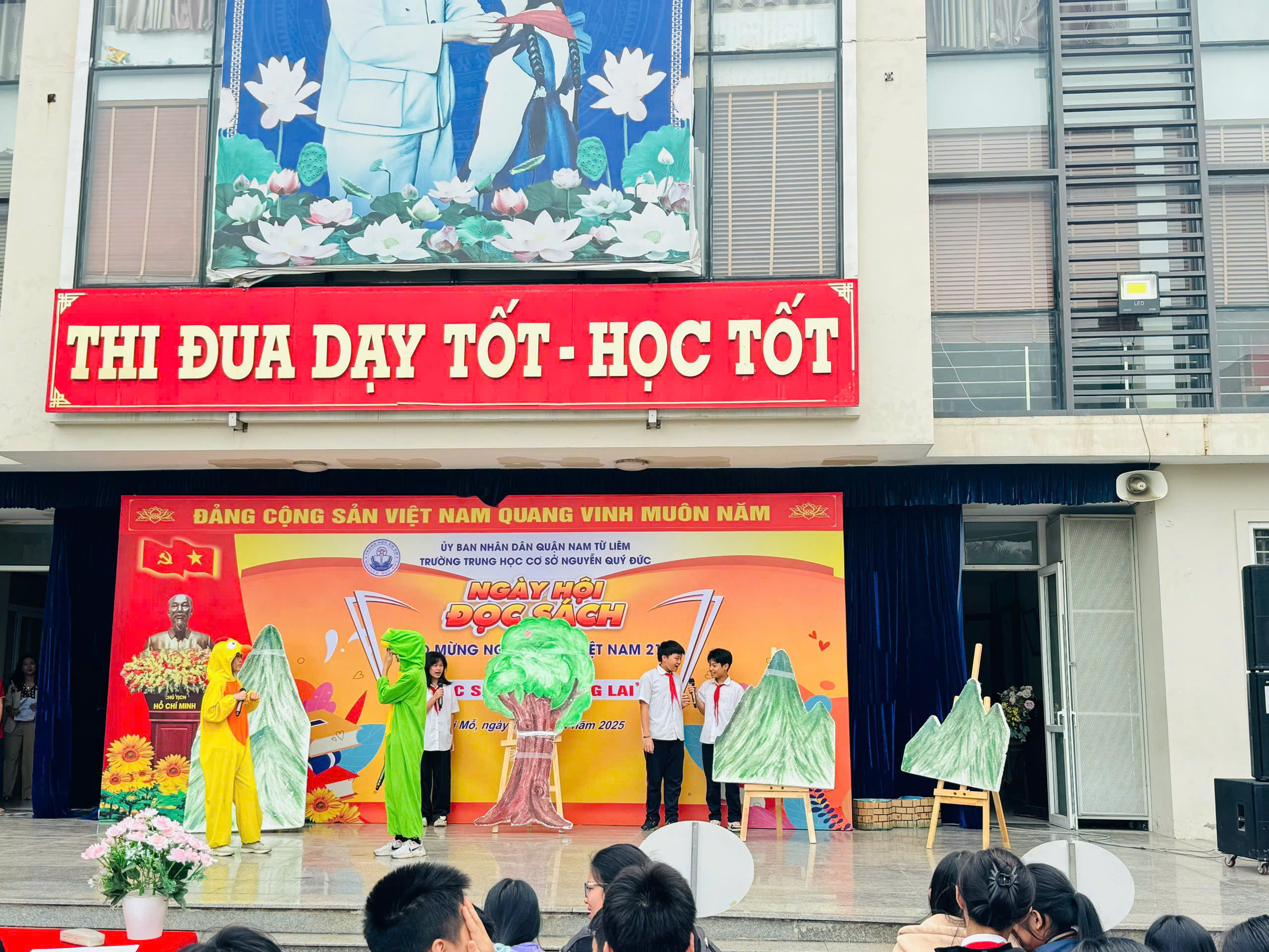 D:\Ảnh\2024-2025\21. Ngày hội đọc sách\z6510790394957_95472b3e34684593f9f2b128a7a978bd.jpg
