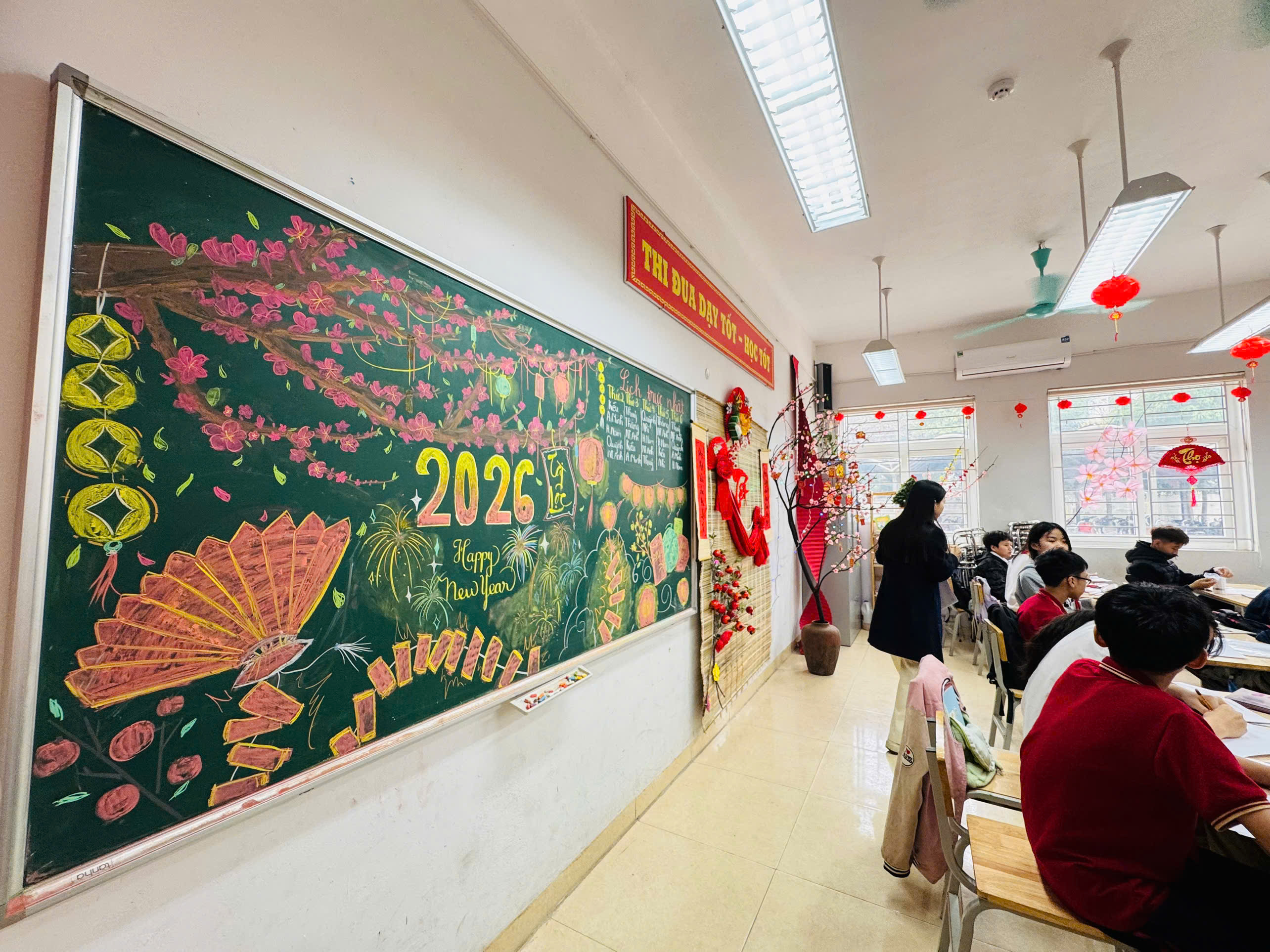 D:\Ảnh\2025-2026\HK2\1. Trang trí lớp chủ đề Tết\z7483572296342_212a39fef379ac0ef99b1c8ce21f1b82.jpg