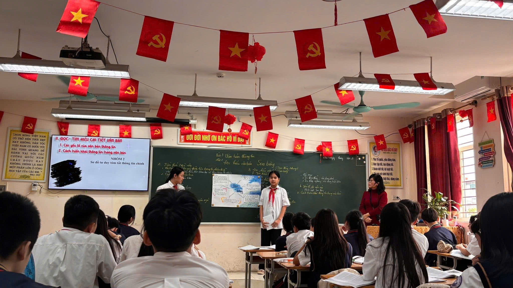 D:\Ảnh\2025-2026\HK2\2. 20-11\z7484179746011_207214903040bd11f16563de084135aa.jpg