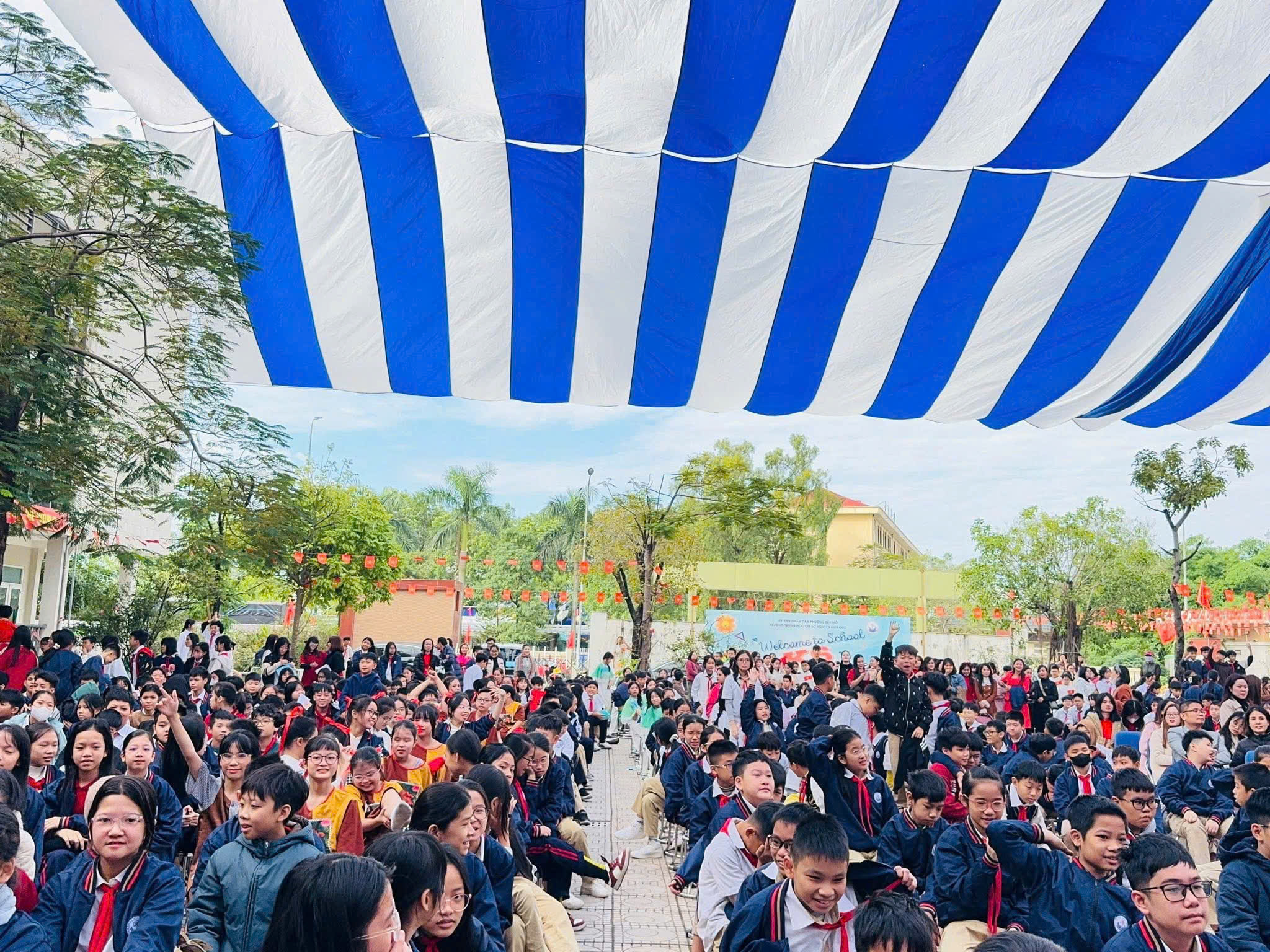 D:\Ảnh\2025-2026\HK2\2.2. Chào mừng 20-11\z7484204931090_995138b703965ab2ce23e82b4107ab1a.jpg