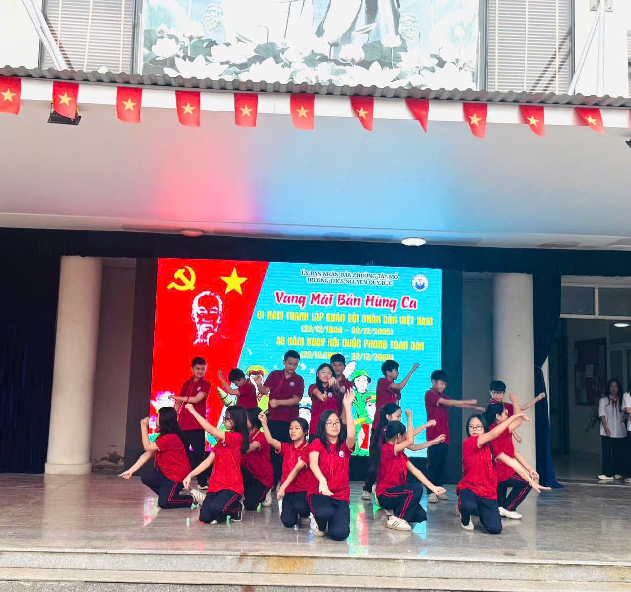 D:\Ảnh\2025-2026\HK2\6. 22-12\z7484259084800_bbc039ef32cb4f9e9ccb5867542faf3b.jpg