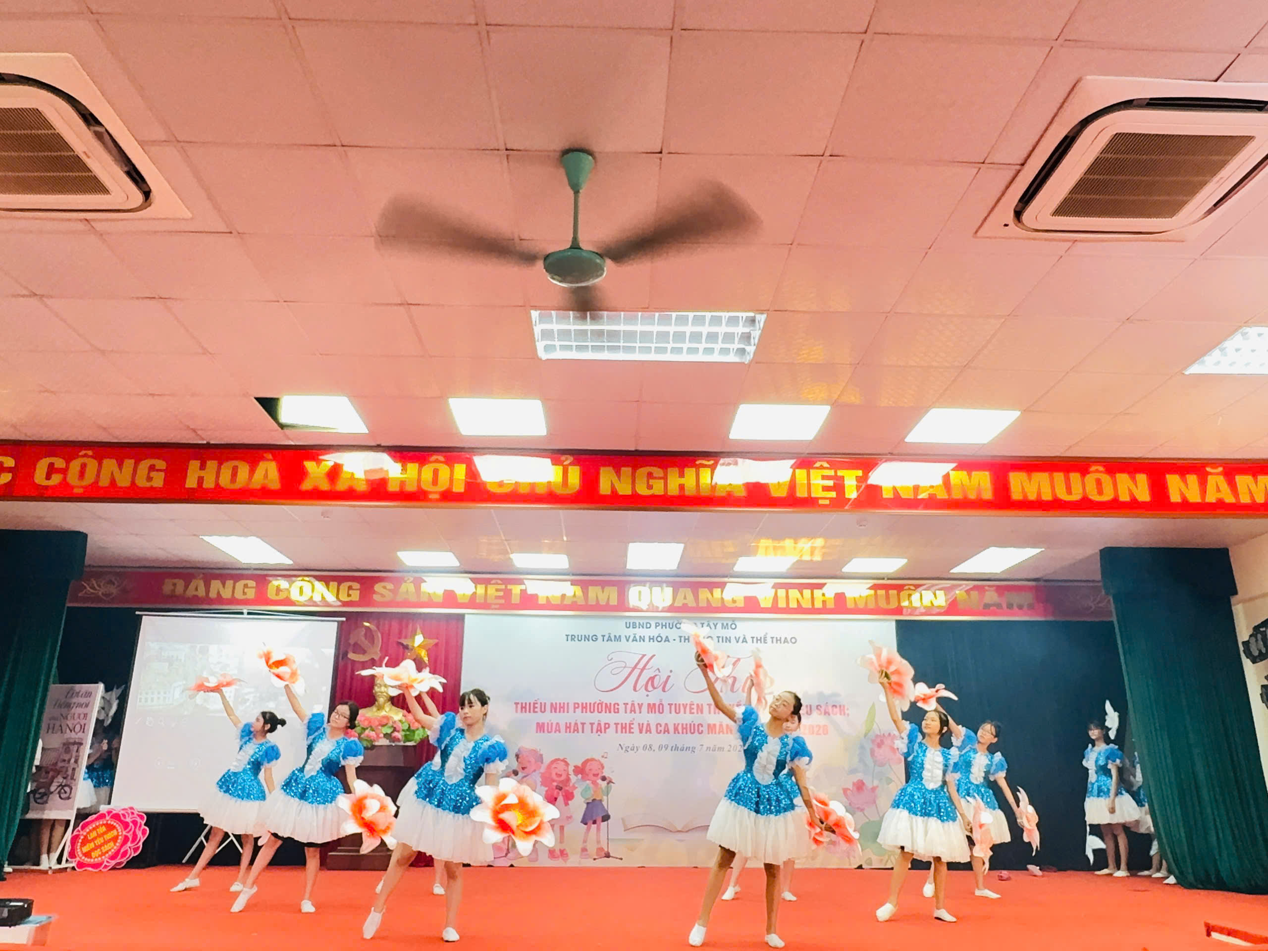 D:\Ảnh\2025-2026\HK2\GTS hè 2026\1784084076489_1562174471151955634_7087408744231612228_7ef3af9a87fb42ff3e9fadbf50eef875.jpg