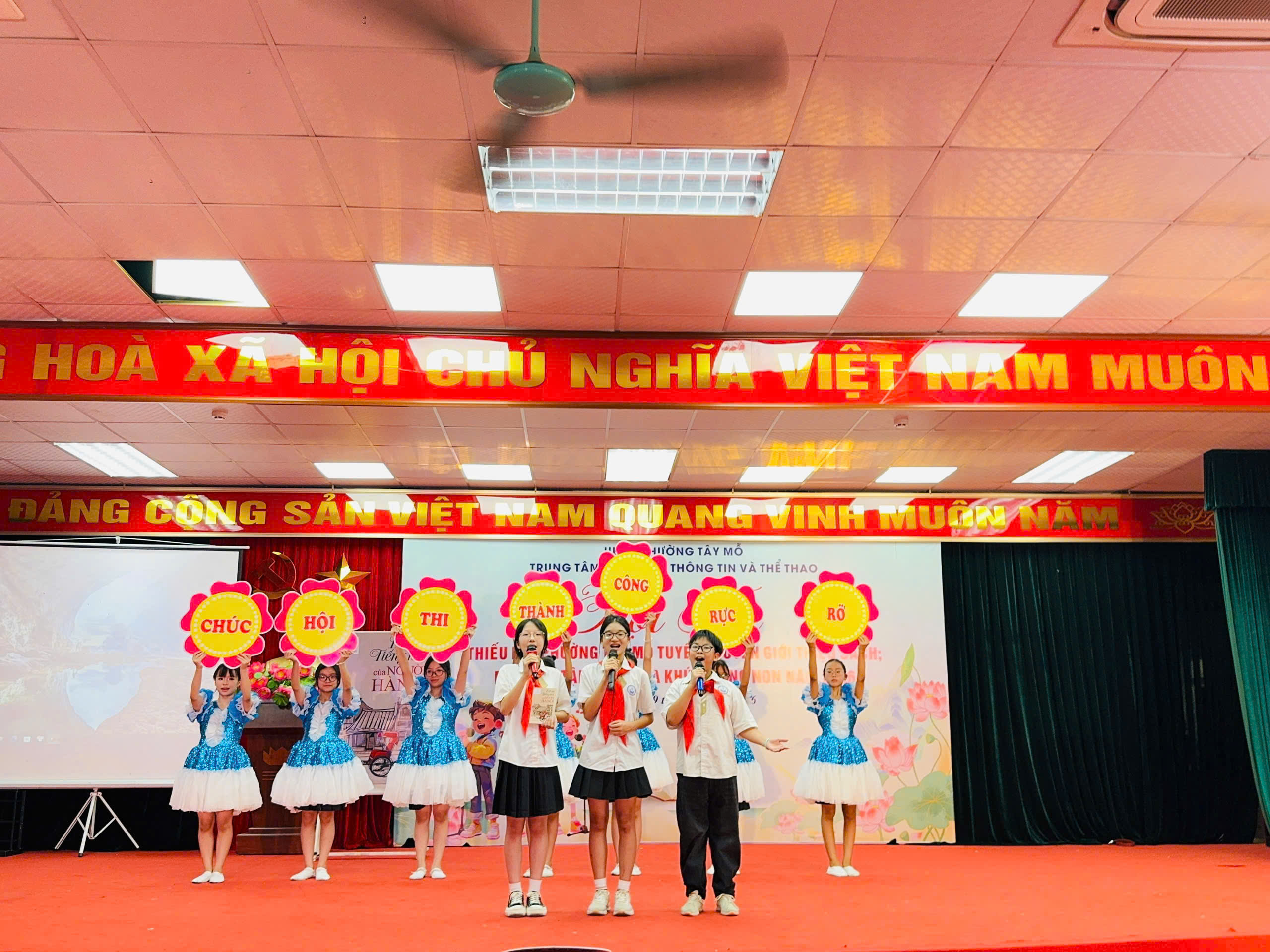 D:\Ảnh\2025-2026\HK2\GTS hè 2026\1784084076461_1562174471151955634_7087408744231612228_8f0c1c6c11a13a641575aadf12c9bc11.jpg