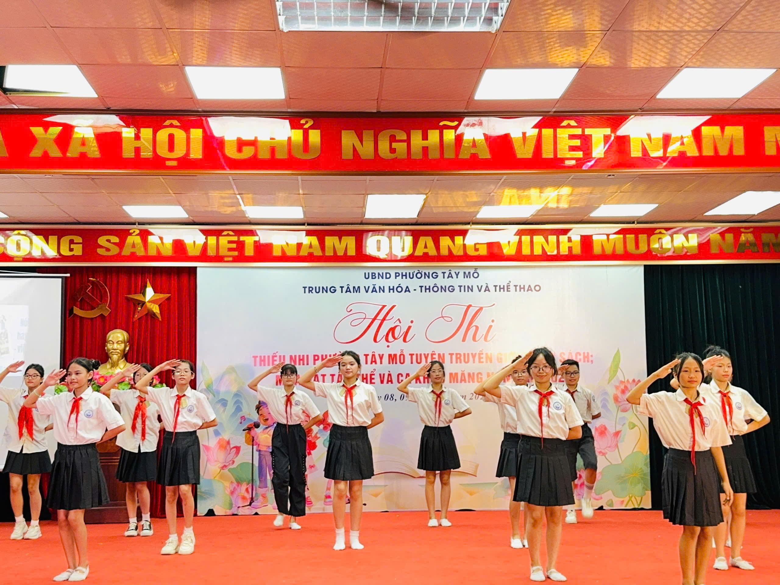 D:\Ảnh\2025-2026\HK2\GTS hè 2026\1784084076412_1562174471151955634_7087408744231612228_eb04662c9978d9f278669b57eaaca0a6.jpg
