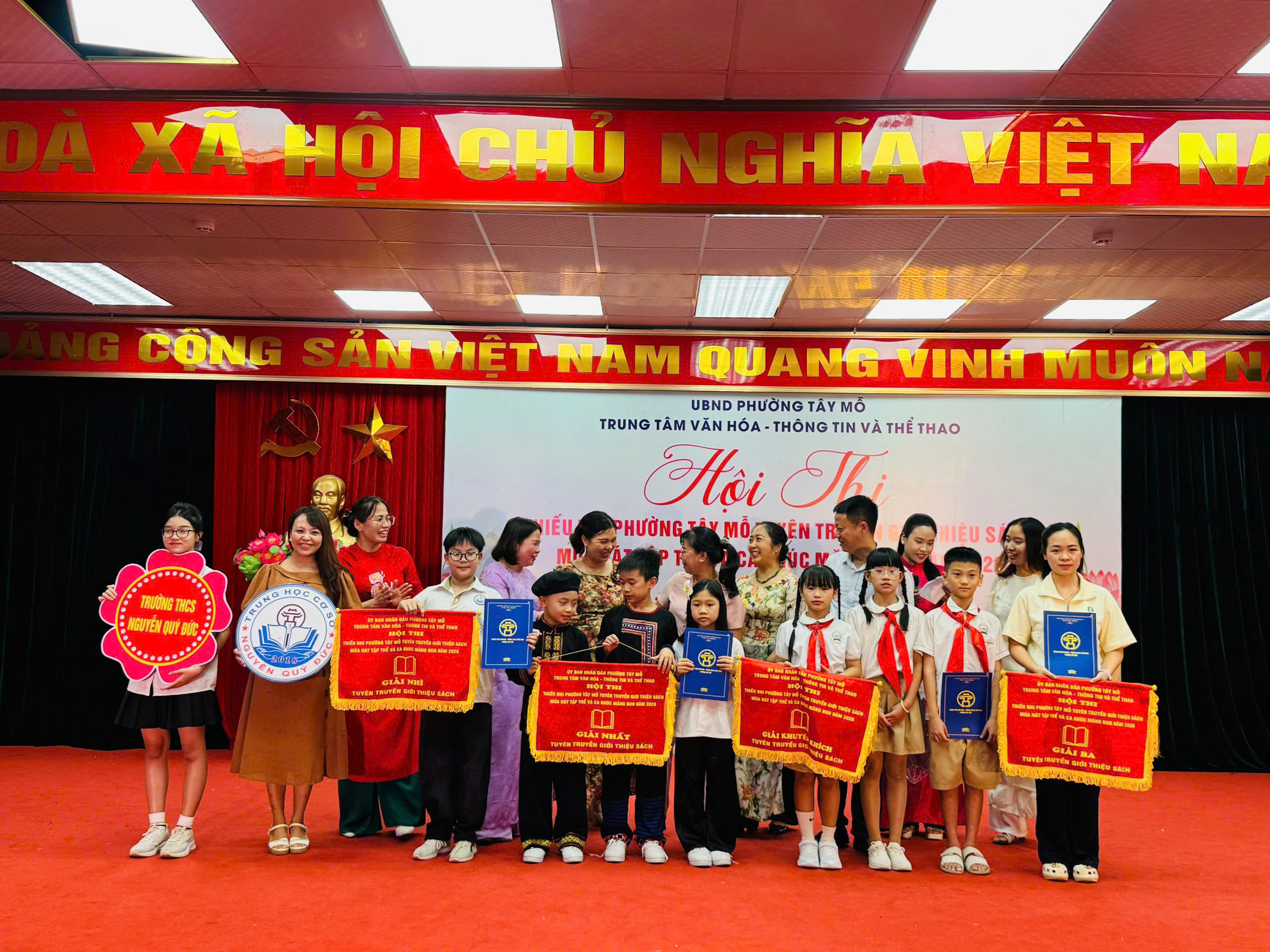 D:\Ảnh\2025-2026\HK2\GTS hè 2026\1784084076314_1562174471151955634_7087408744231612228_ccb4c2ea7b4285f20ffac74dd2122619.jpg